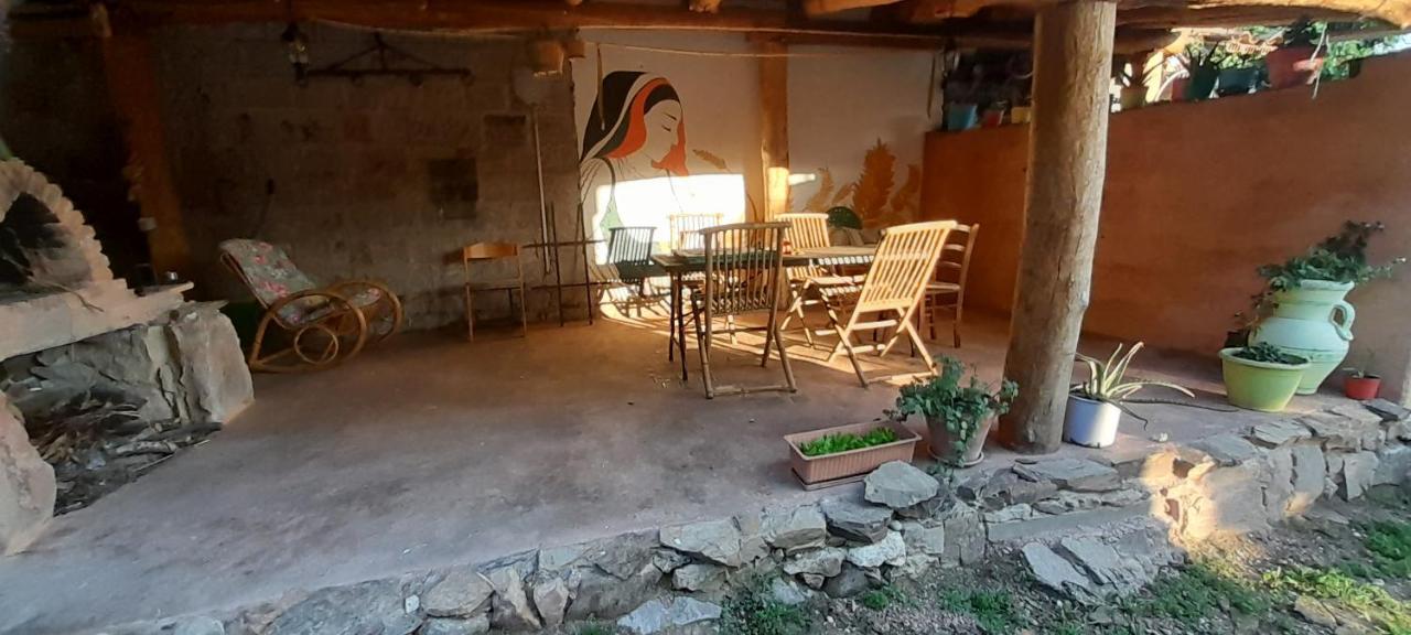 Affittacamere Country Living School Làconi Esterno foto